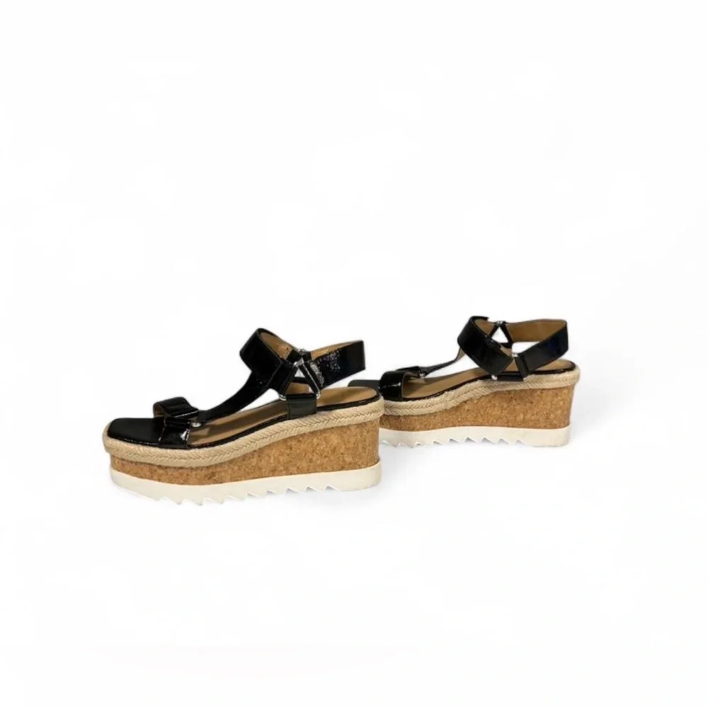 Marc Fisher chic black